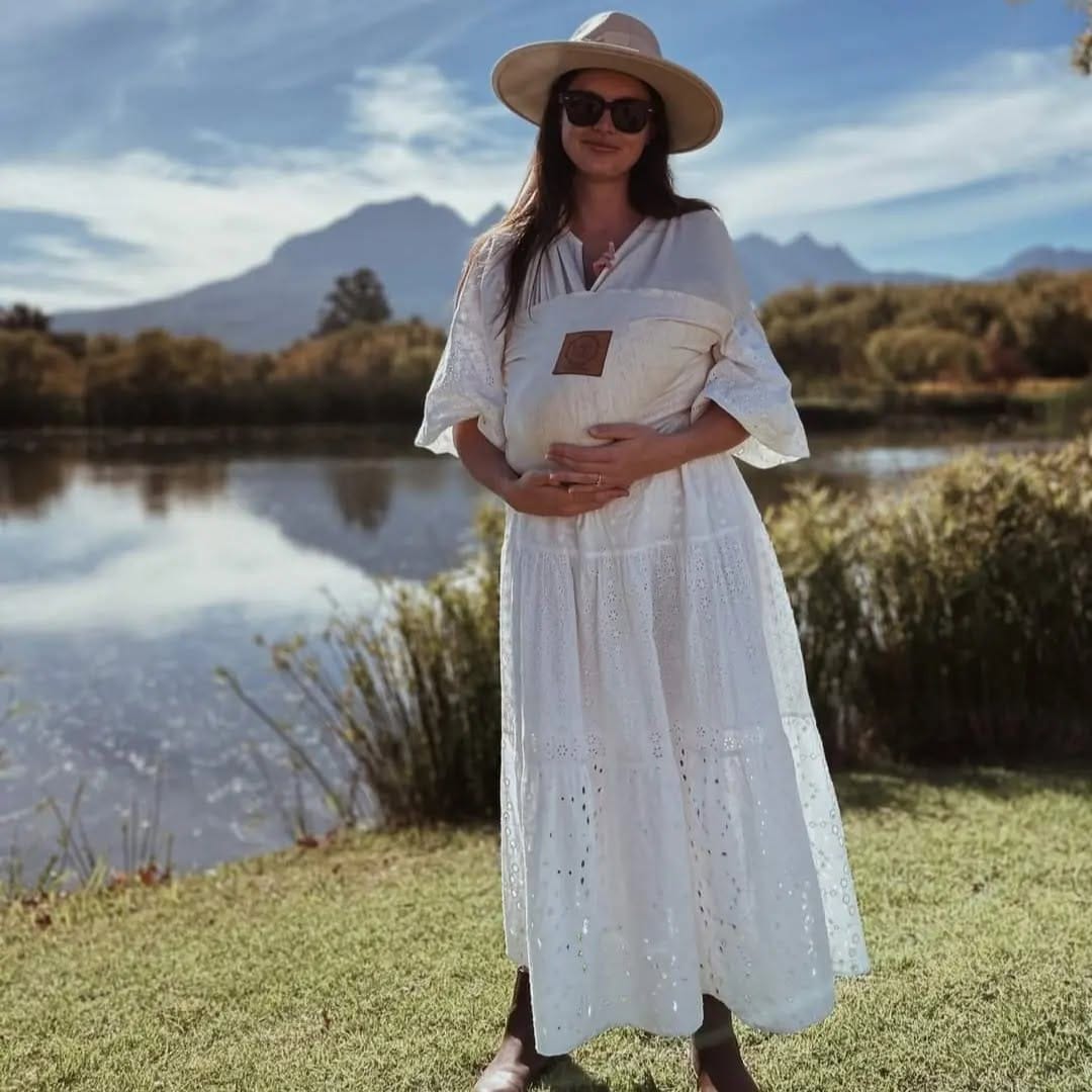 Post 2 by Lia and Reese on Instagram (image)