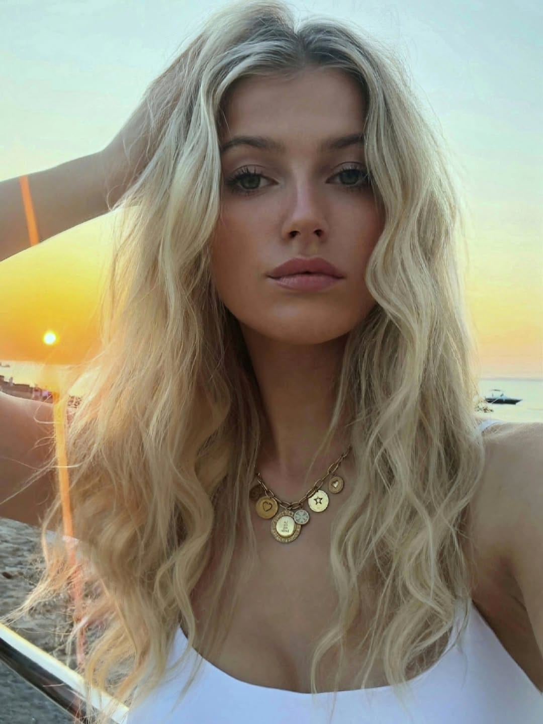 Post 9 by Laura Sophie Wiens on Instagram (image)
