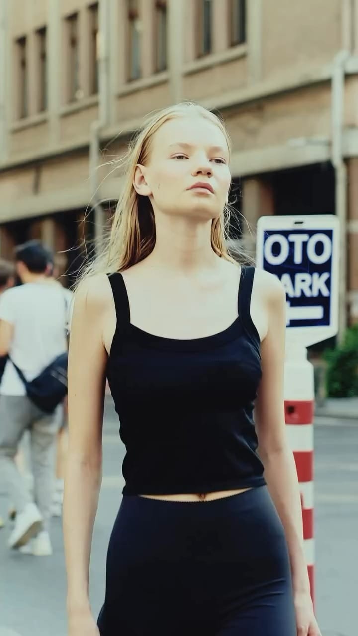 Post 10 by Busem Store on Instagram (video)
