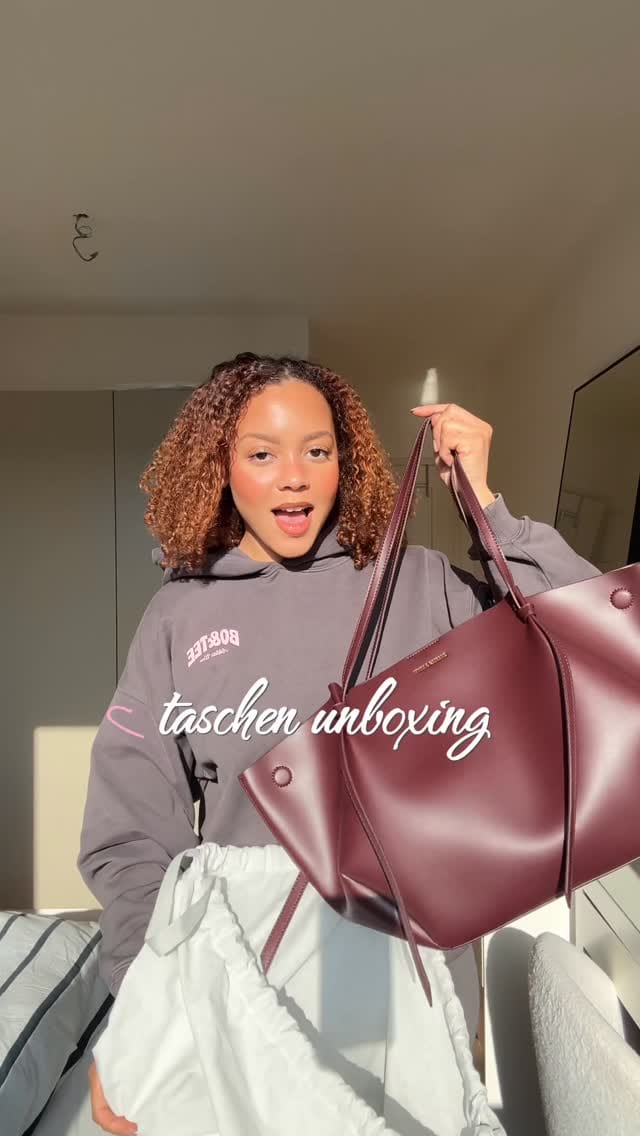 Post 2 by vivian on Instagram (video)