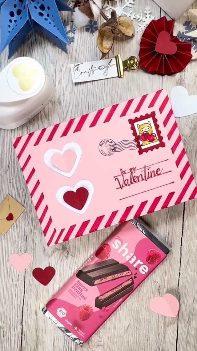 Post 3 by Vaessen Creative on Instagram (video)