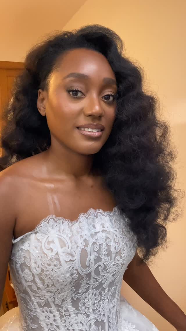 Post 5 by London Bridal hairstylists on Instagram (video)