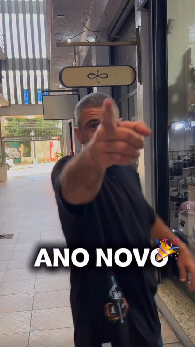 Post 2 by DACHRONIC on Instagram (video)
