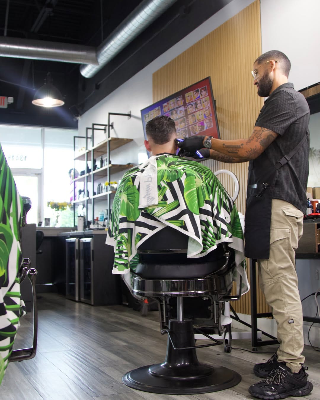 Post 6 by #1 Miami Barber Lounge - TC on Instagram (image)
