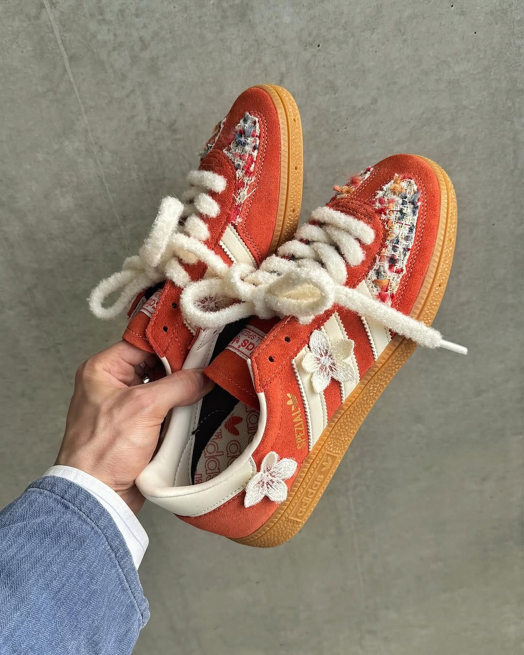 Post 7 by AllABOVE.store on Instagram (carousel)