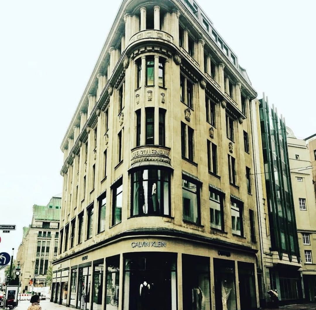 Post 9 by KÖNIGSALLEE Düsseldorf on Instagram (image)