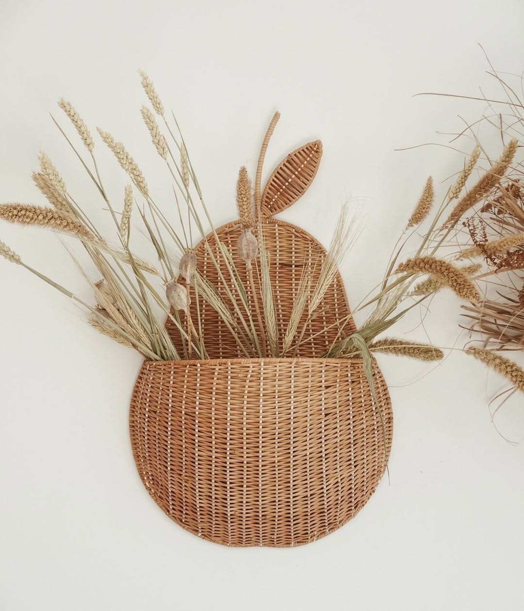 Post 4 by MIKANU // VINTAGE & HANDMADE on Instagram (image)
