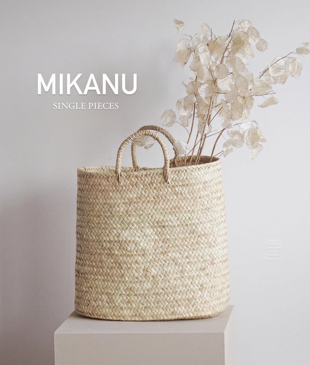 Post 3 by MIKANU // VINTAGE & HANDMADE on Instagram (image)