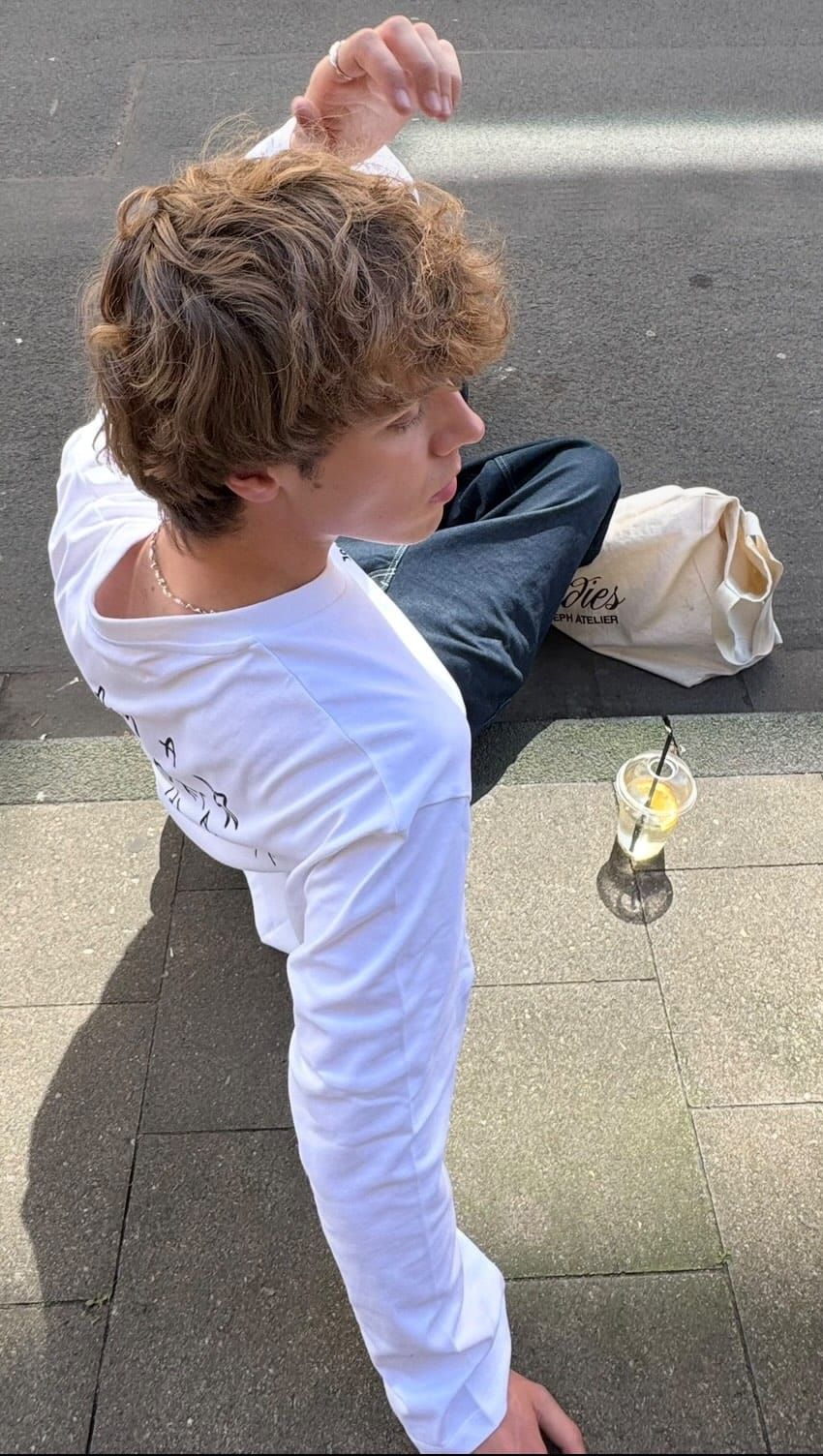 Post 4 by Julian Kamps on Instagram (video)