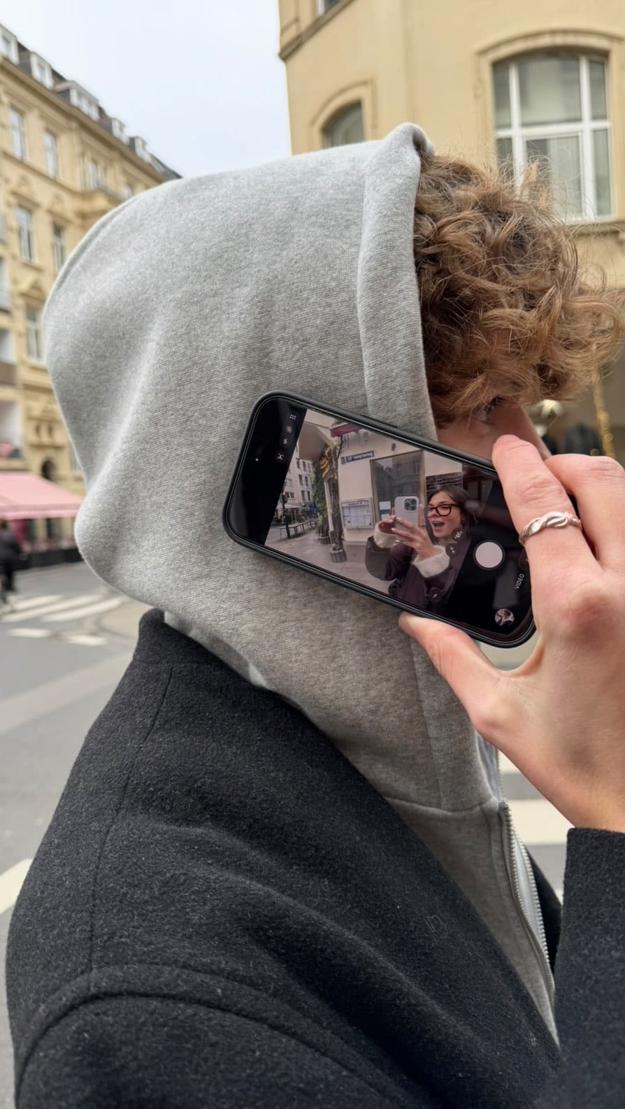 Post 5 by Julian Kamps on Instagram (video)