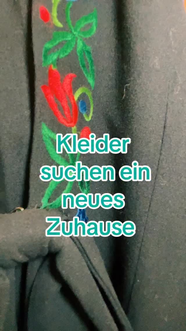 Post 1 by Fräulein Anders on Instagram (video)