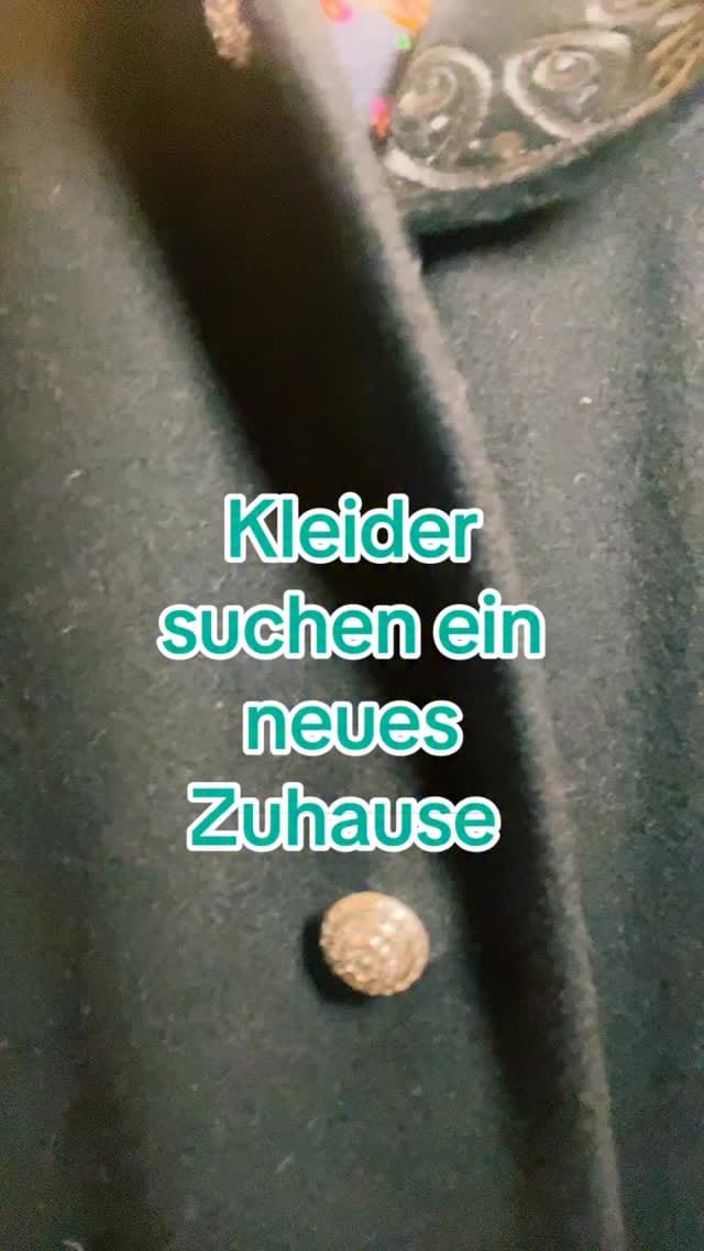 Post 5 by Fräulein Anders on Instagram (video)