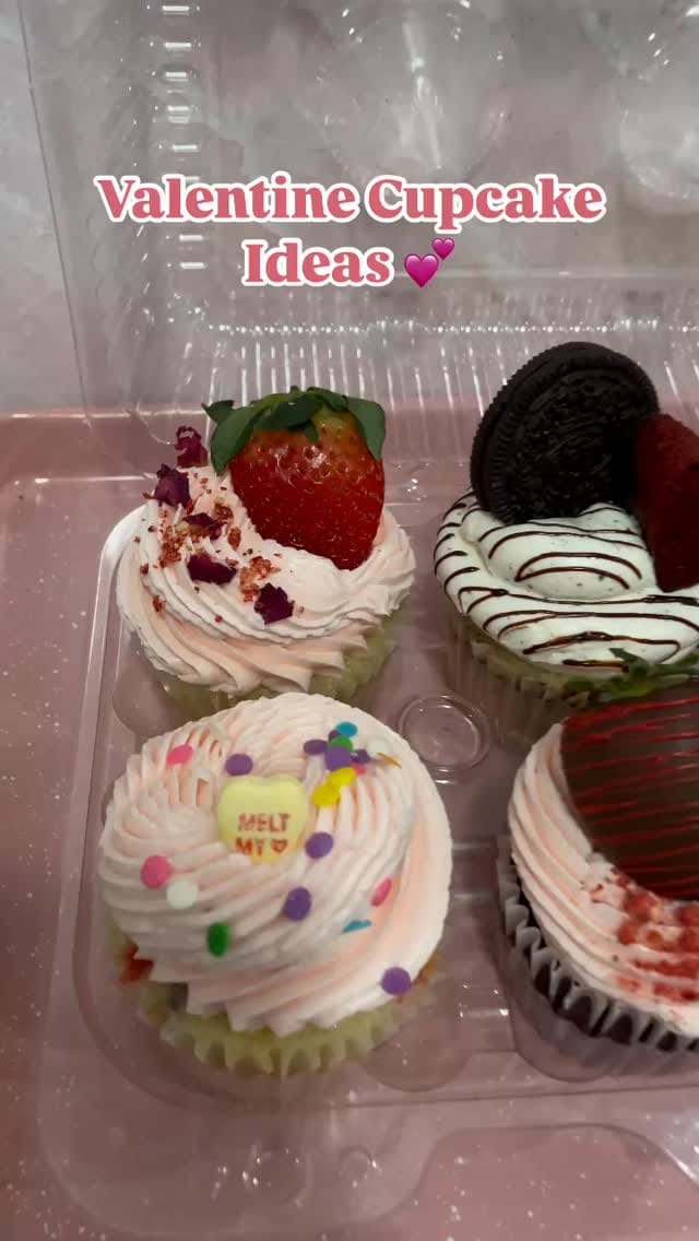 Post 3 by Kimone’s Cake Art Studio on Instagram (video)