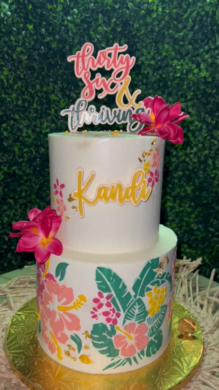 Post 8 by Kimone’s Cake Art Studio on Instagram (video)