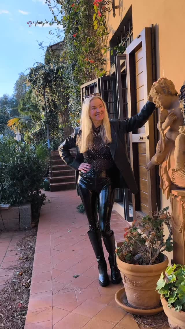 Post 4 by Christina Striewski 🇩🇪🇸🇪 on Instagram (video)