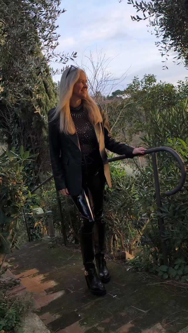 Post 2 by Christina Striewski 🇩🇪🇸🇪 on Instagram (video)