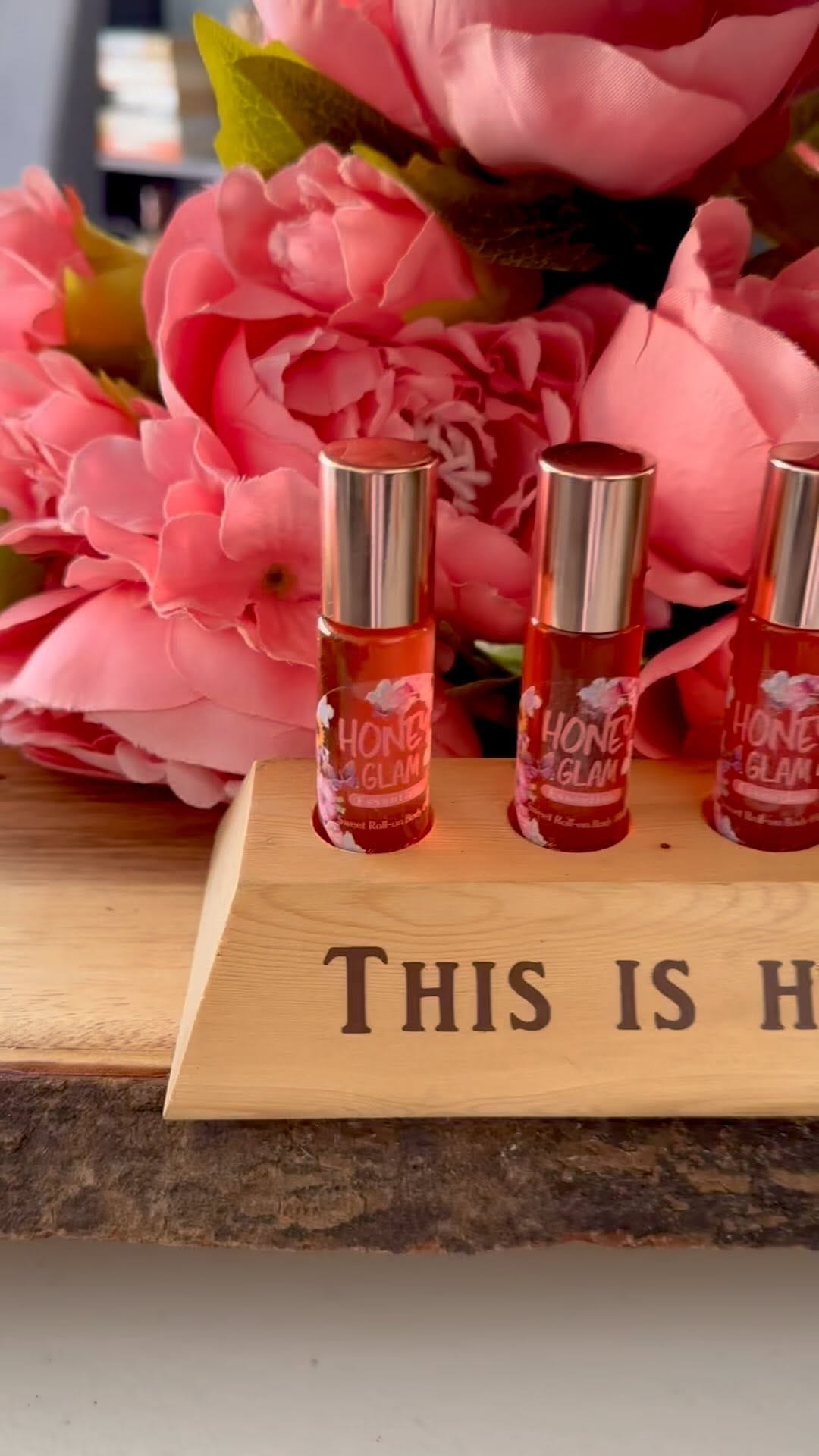 Post 5 by Honey Nail Glam on Instagram (video)