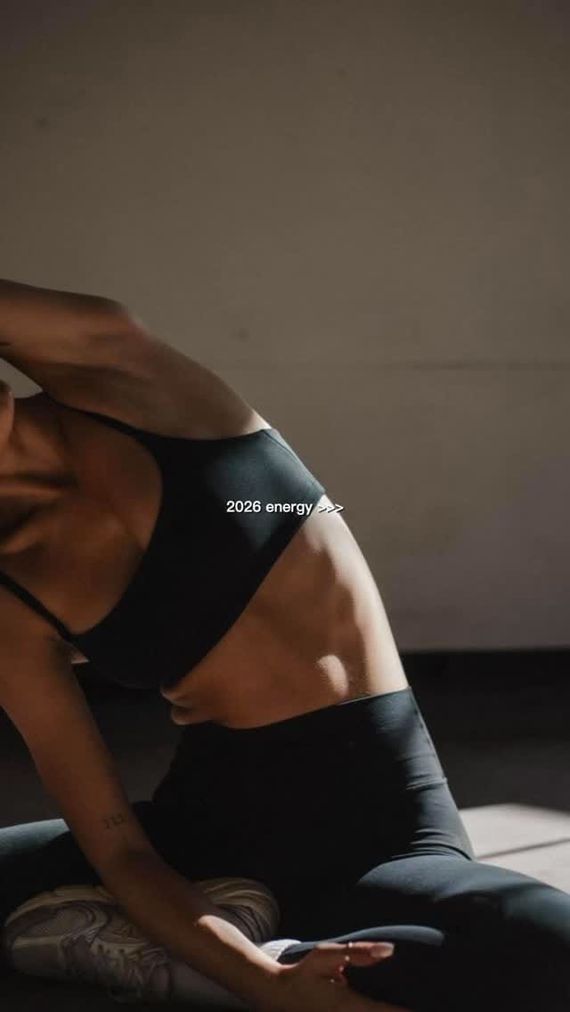 Post 8 by Essen Fitness Wear ® on Instagram (video)