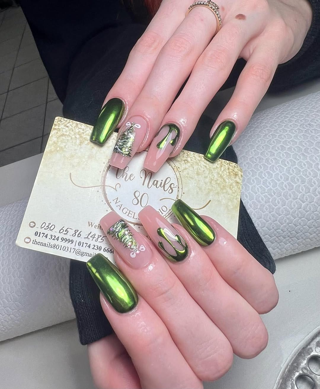 Post 10 by The Nails 80 on Instagram (carousel)
