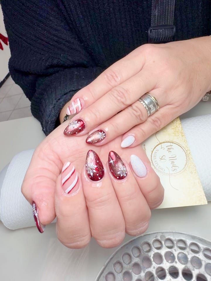 Post 6 by The Nails 80 on Instagram (carousel)
