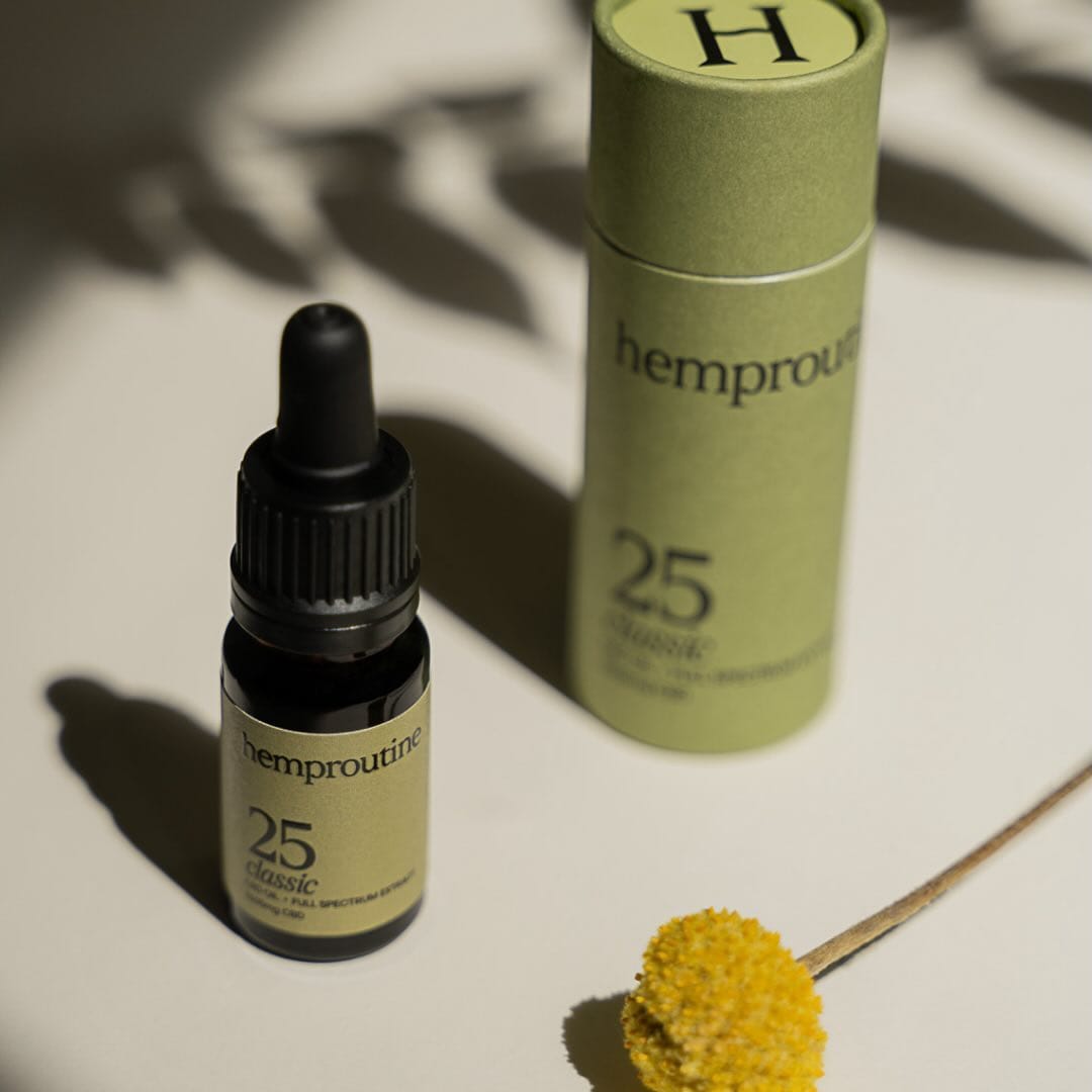 Post 10 by Hemproutine - Huiles de CBD 🌿 on Instagram (carousel)