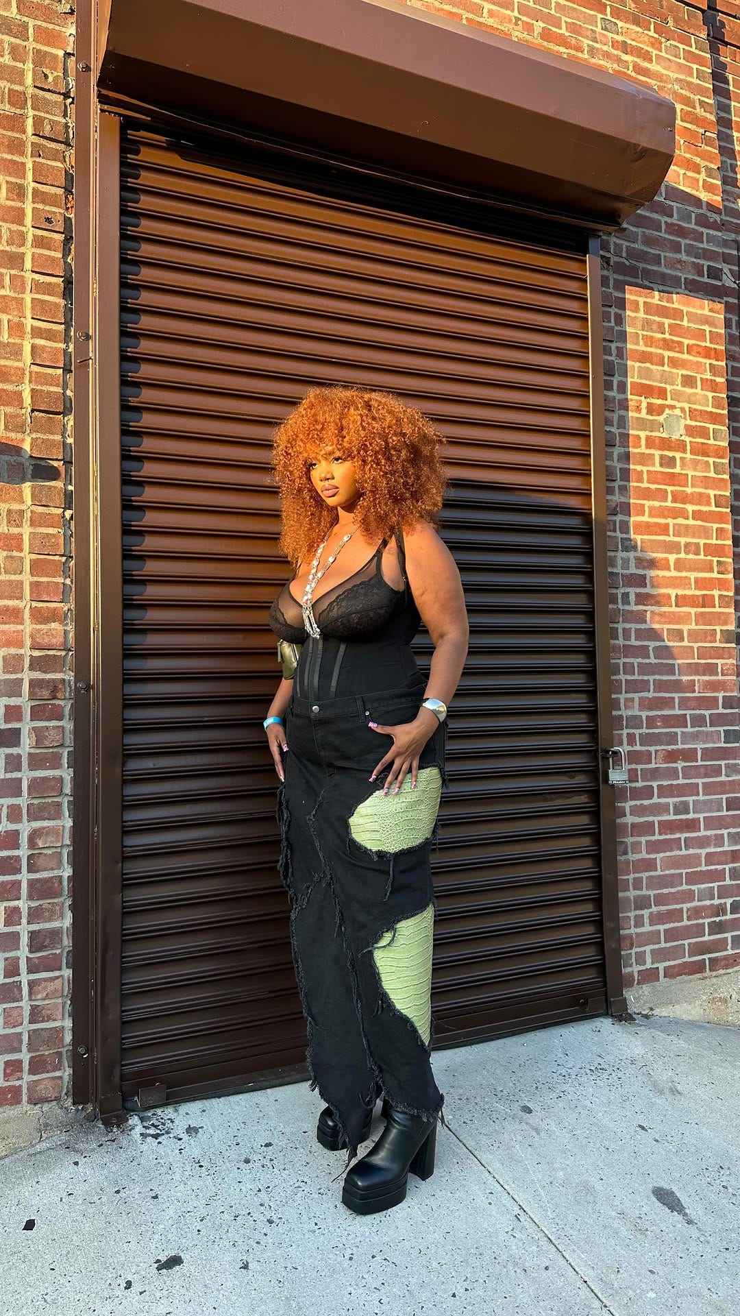 Post 6 by Rich Looks★ on Instagram (video)