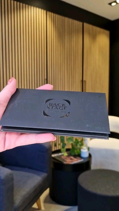 Post 3 by Backstage Make-up on Instagram (video)
