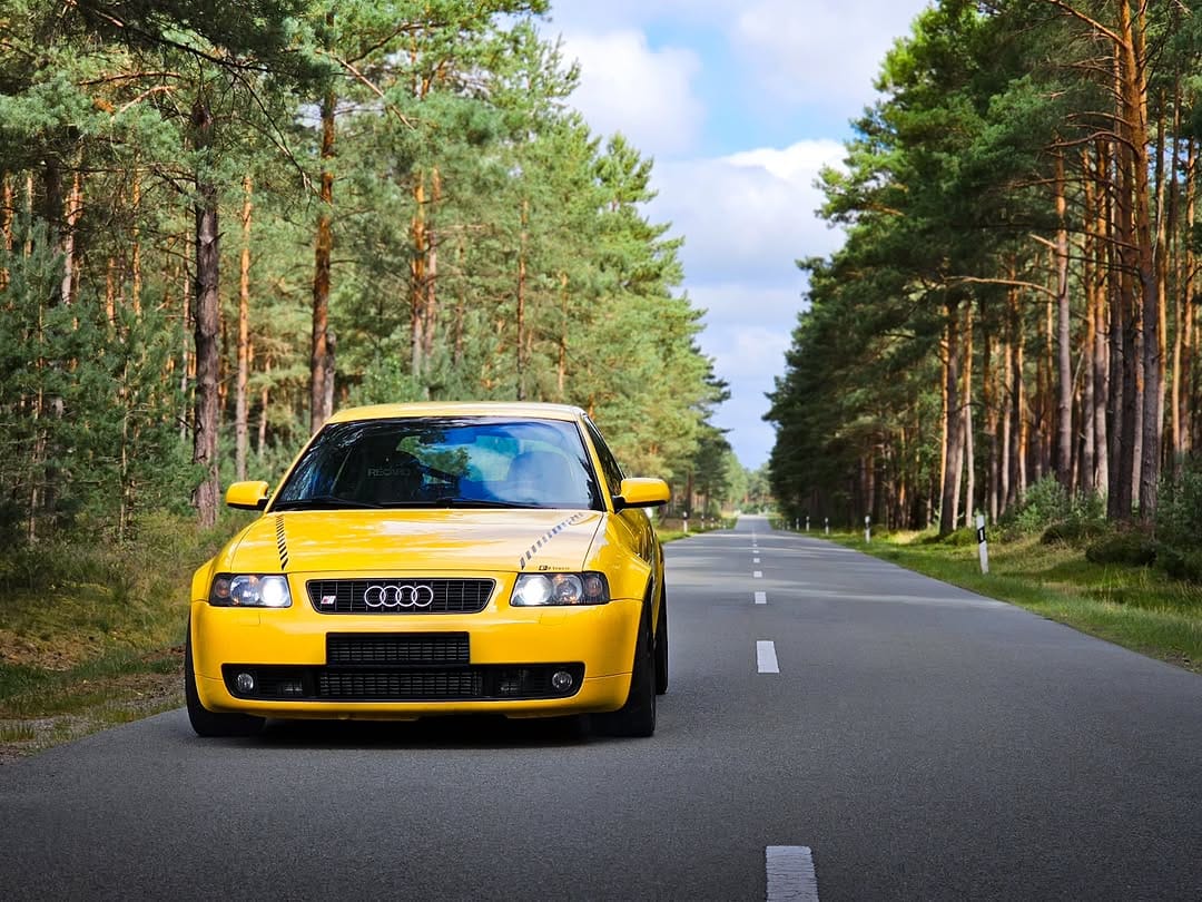Post 5 by Beth Rennsporttechnik on Instagram (image)