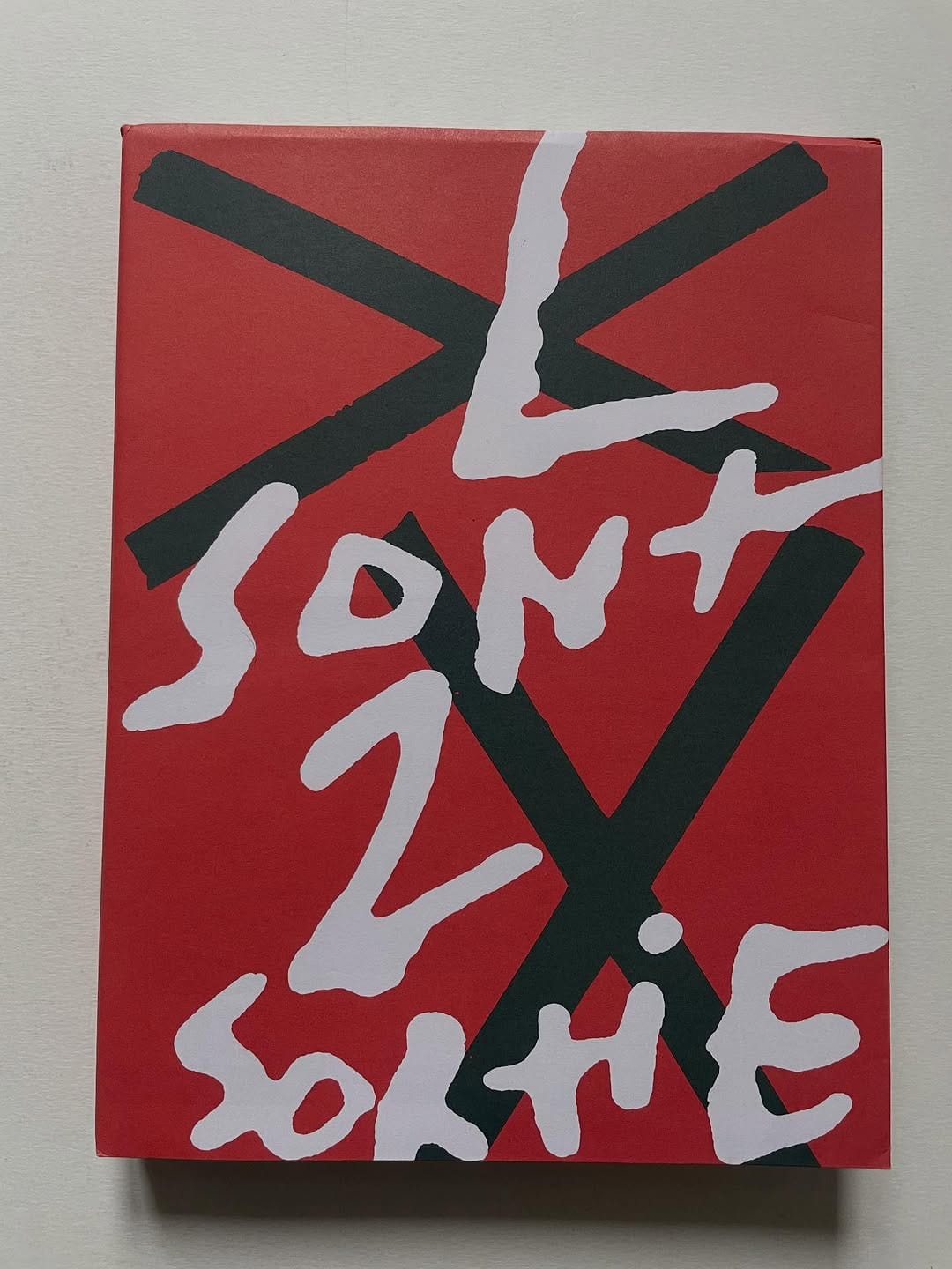 Post 7 by Beuys on Sale (Bongoût) on Instagram (carousel)