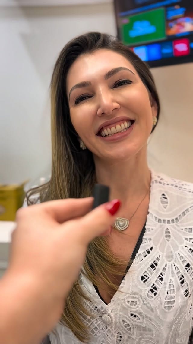 Post 2 by Dermatologia Estética on Instagram (video)