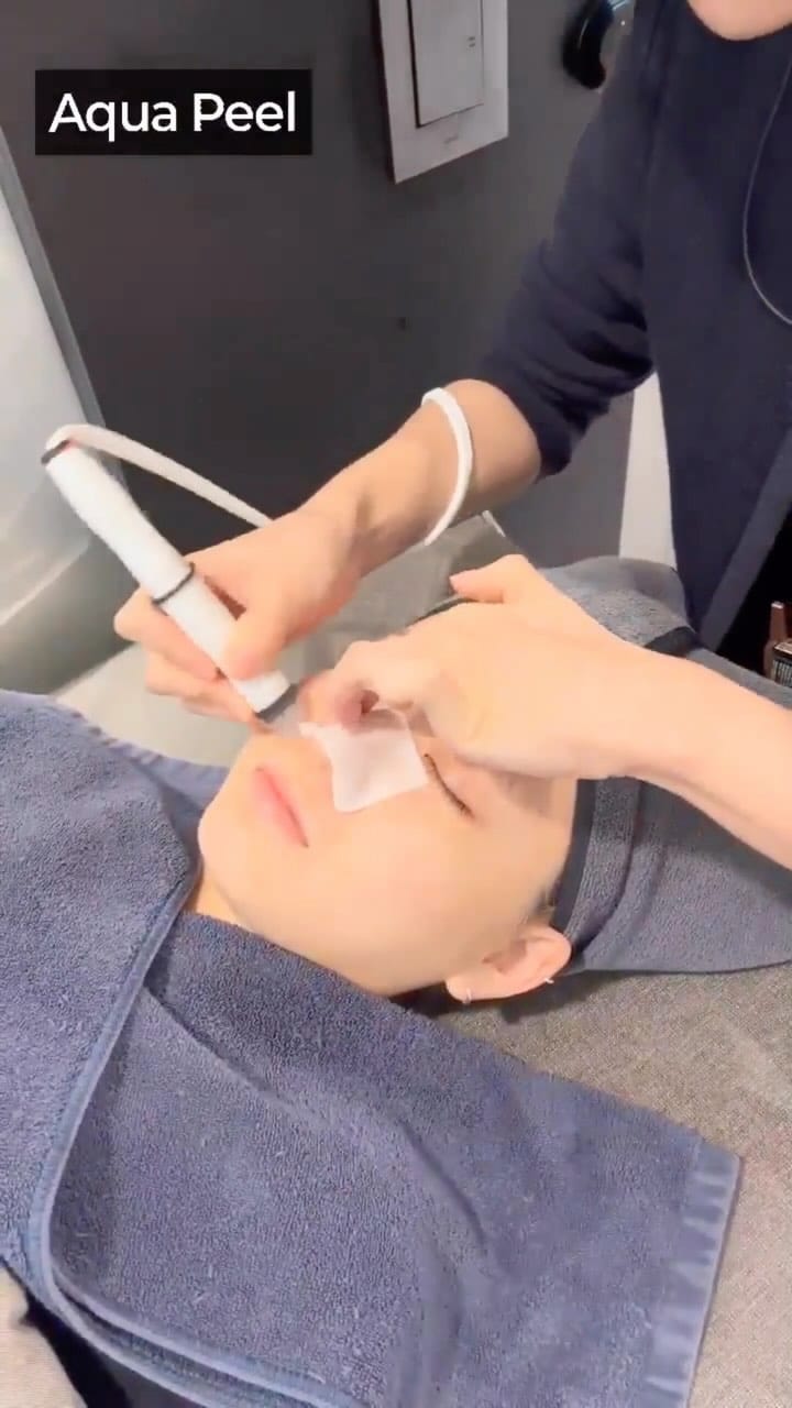 Post 9 by Glowing with 𝐅𝐨𝐧𝐧𝐢𝐞 | Your K-Beauty Guide at 𝐋𝐢𝐞𝐧𝐣𝐚𝐧𝐠 𝐇𝐨𝐧𝐠𝐝𝐚𝐞 ✨ on Instagram (video)