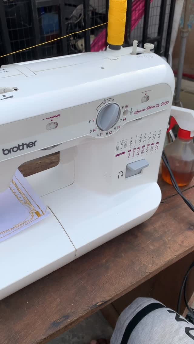 Post 6 by SEWING MACHINE AND MANNEQUINS on Instagram (video)