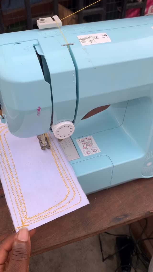Post 7 by SEWING MACHINE AND MANNEQUINS on Instagram (video)