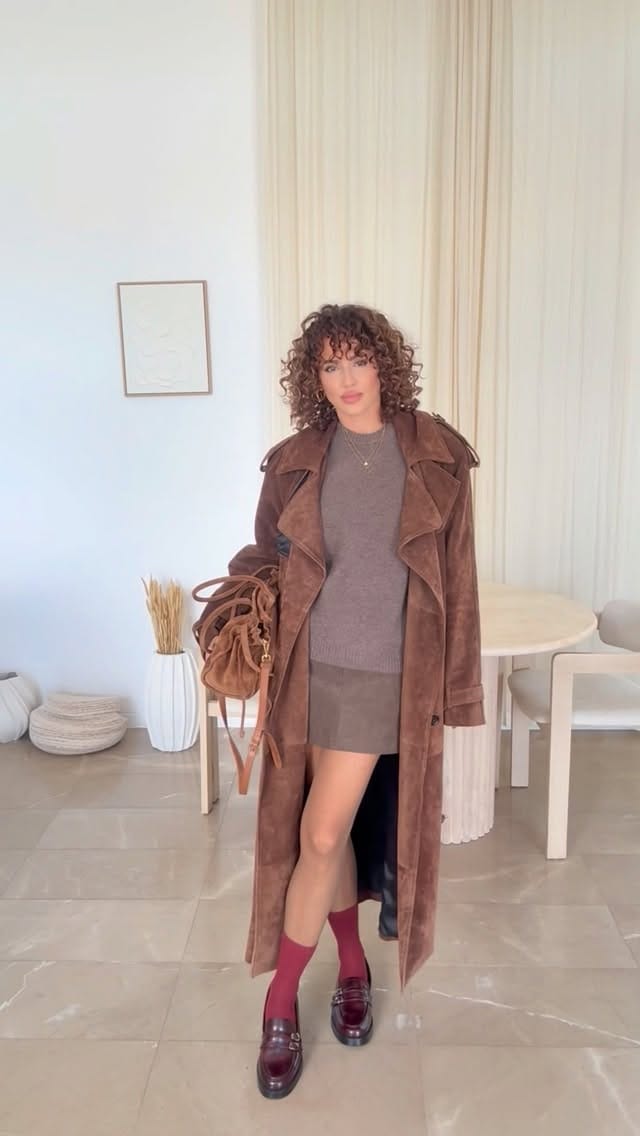 Post 1 by P E L I N on Instagram (video)