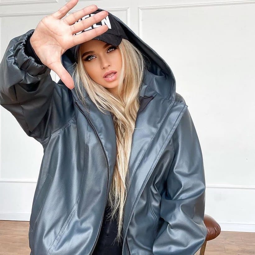 Post 1 by 𝒦𝓇𝒾𝓈𝓉𝒾𝓃𝒶 𝒮𝑜𝓉𝓃𝒾𝓀 on Instagram (image)