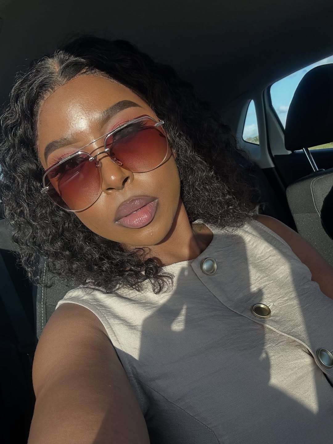 Post 10 by Thando Tshabangu on Instagram (carousel)