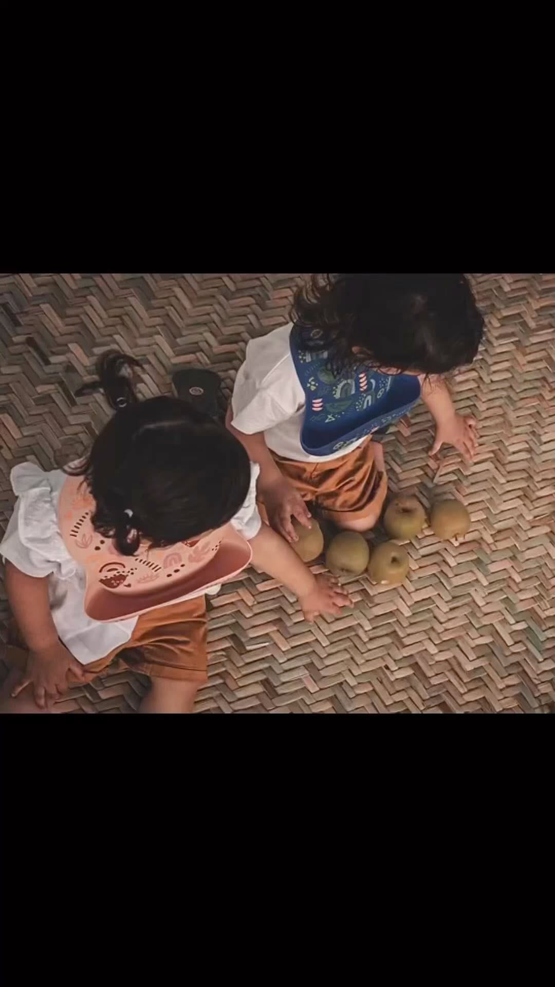 Post 1 by mebooboo store on Instagram (video)