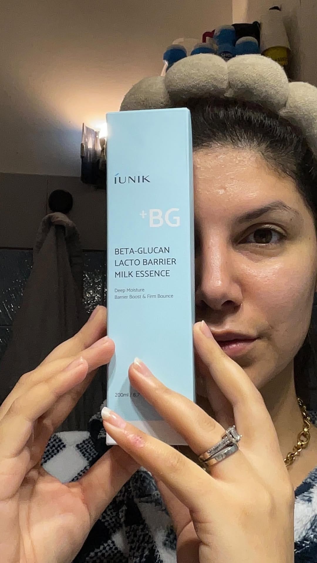 Post 1 by Manouchka 🐝 on Instagram (video)