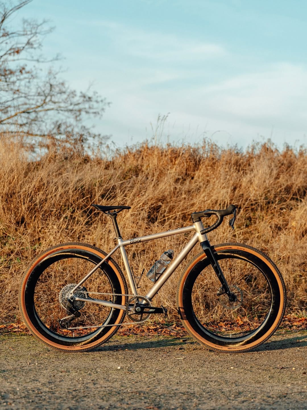 Post 3 by 8bar bikes on Instagram (carousel)