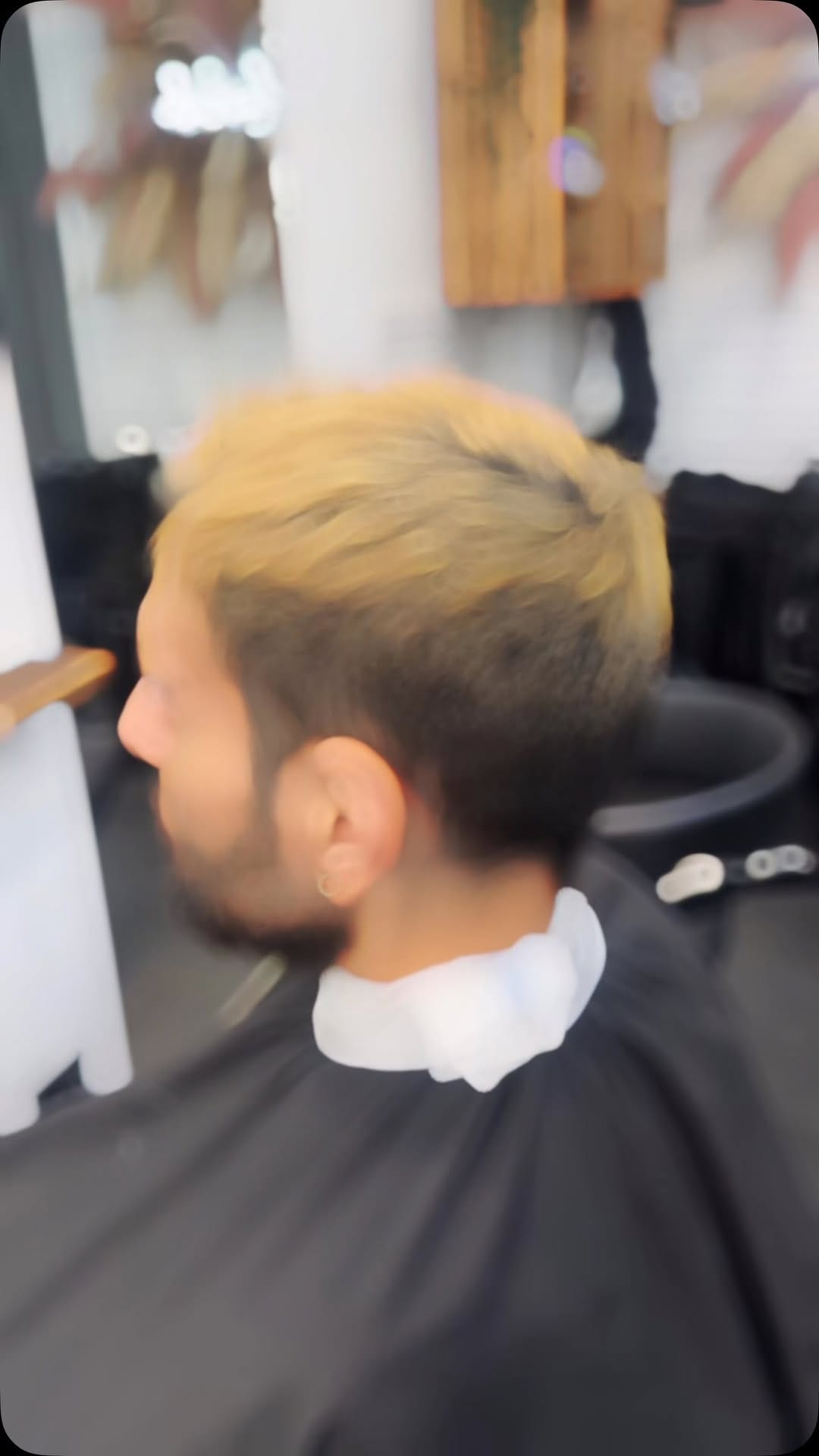 Post 5 by Salon Hairlich on Instagram (video)