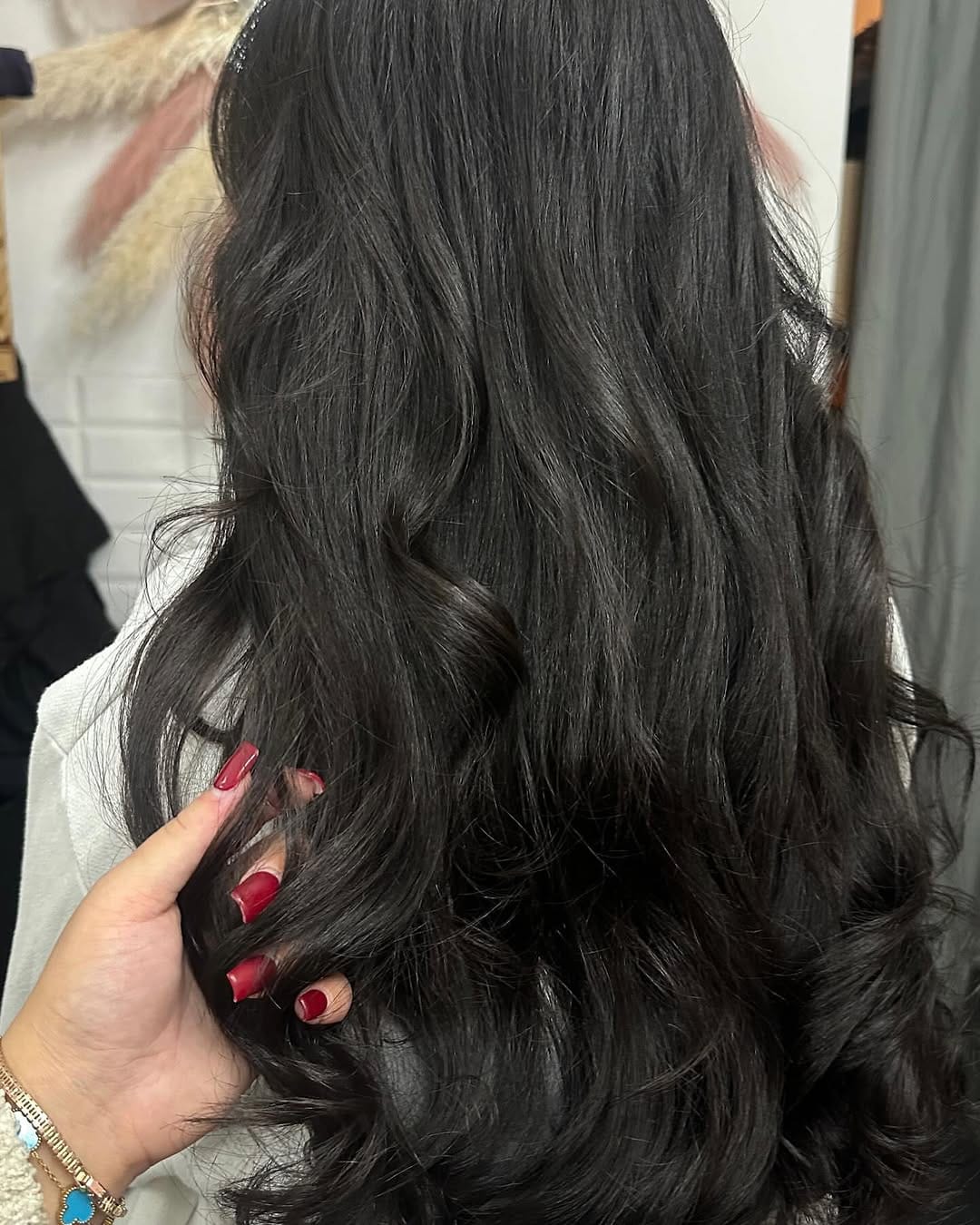 Post 7 by Salon Hairlich on Instagram (carousel)