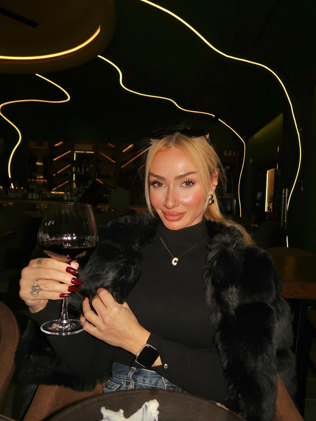 Post 5 by 𝐒☀️𝐟 𝐢 𝐚 on Instagram (carousel)