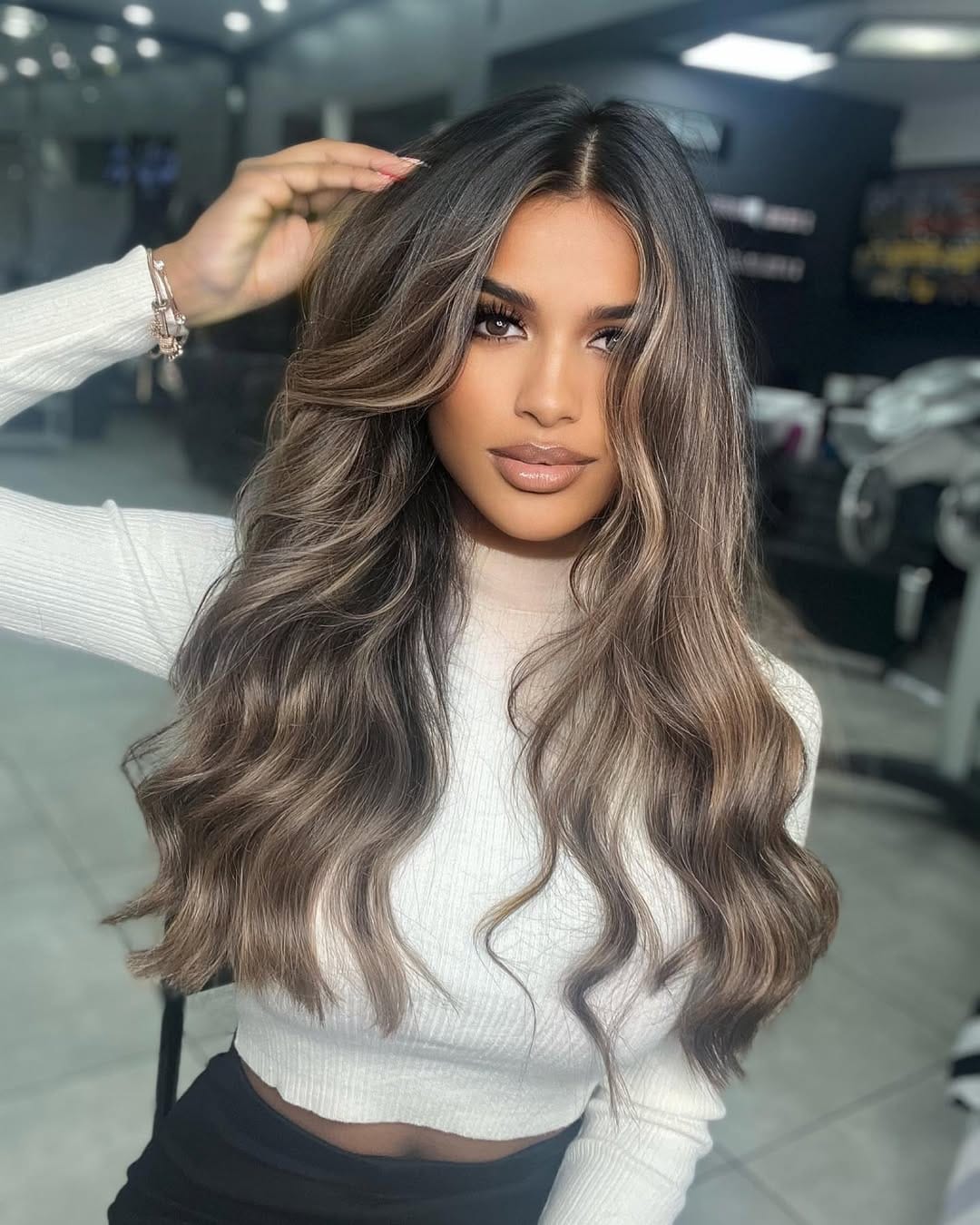 Post 10 by EC HAIR PLACE GmbH on Instagram (carousel)
