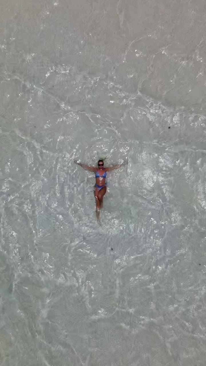 Post 8 by ⚡️ L Y D I A  I S A B E L L ⚡️ on Instagram (video)