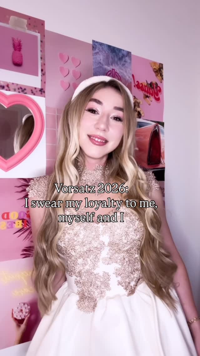 Post 3 by Rebekah Wing - Youtuber💕 on Instagram (video)