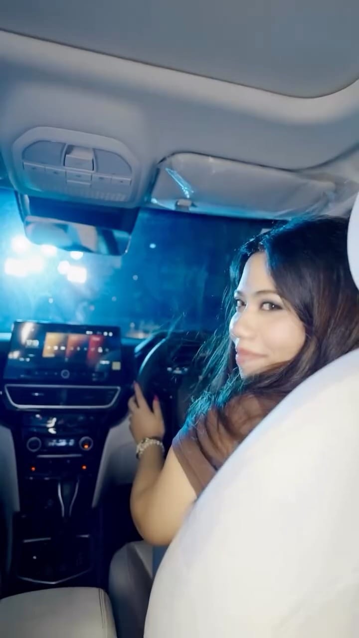 Post 2 by Adv. Ahana  || kolkata blogger on Instagram (video)