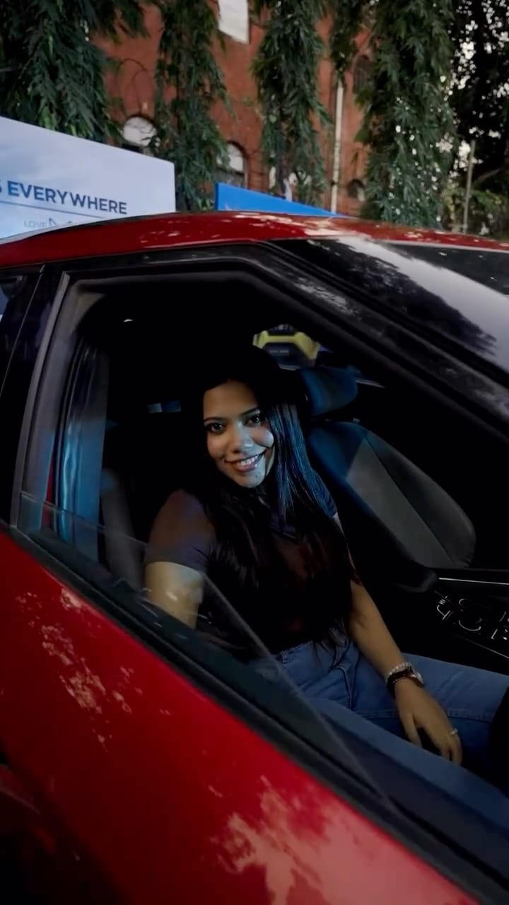 Post 7 by Adv. Ahana  || kolkata blogger on Instagram (video)