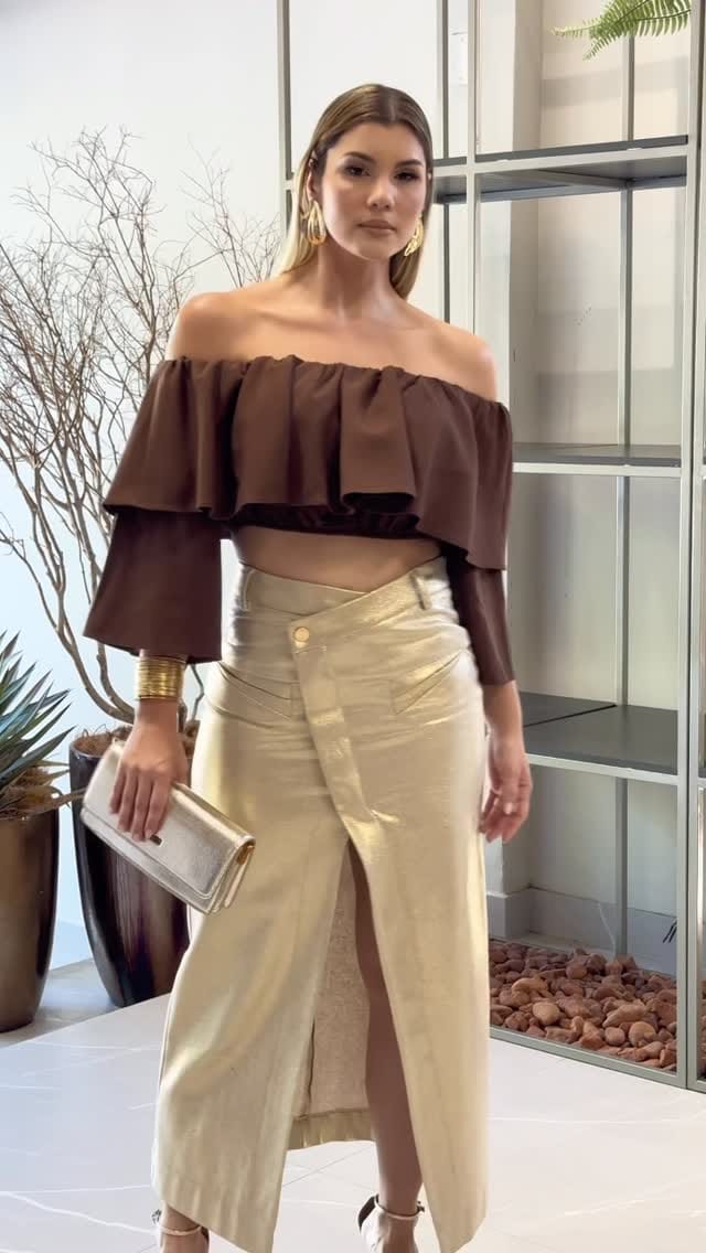 Post 6 by Maison Calçart on Instagram (video)