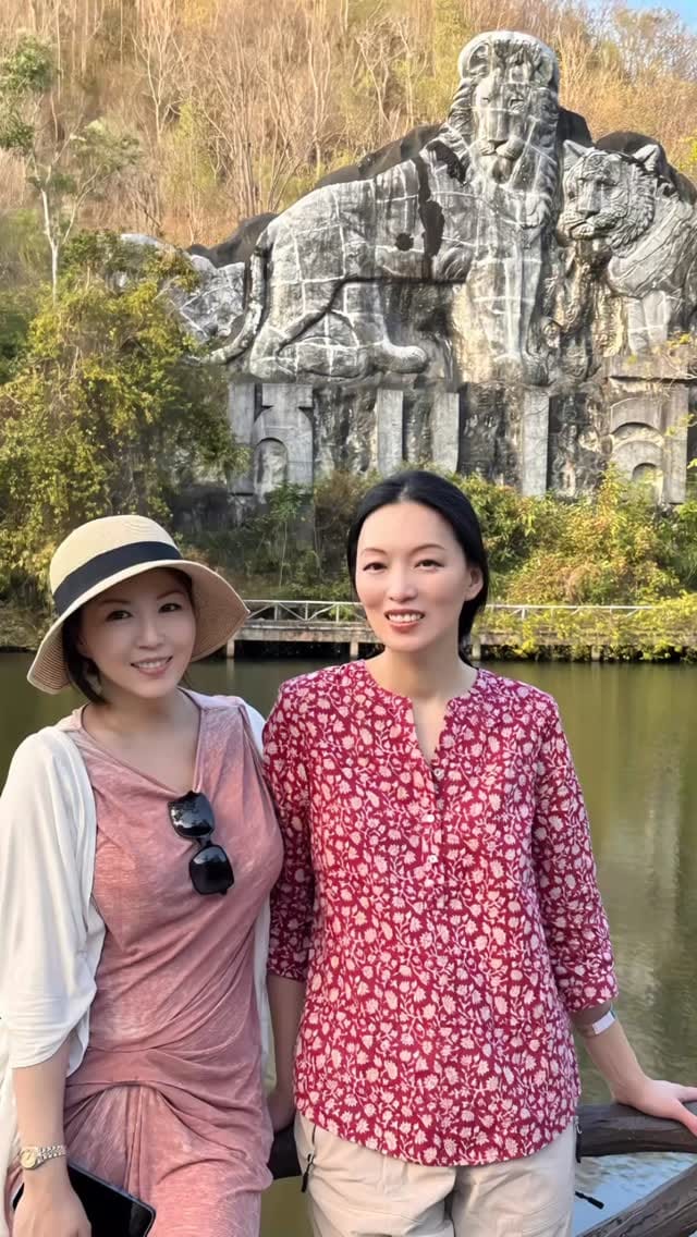 Post 5 by Ling Tan on Instagram (video)