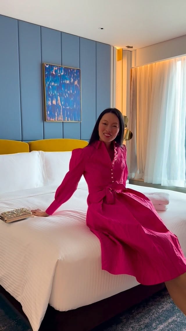 Post 1 by Ling Tan on Instagram (video)